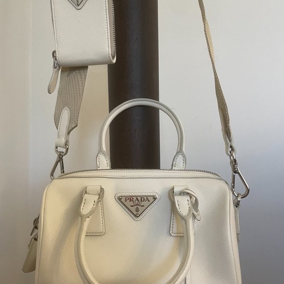 PRADA Saffiano Lux leather top handle in white - Picture 9 of 10